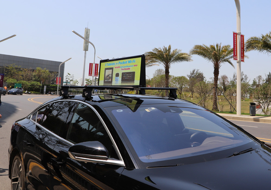 Zeichen-Fahrerhaus-digitale Beschilderung beweglichen P2.5mm IP65 Taxi-im Freien Spitzen-LED