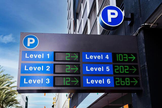 Auto Parken-P10 LED-Anzeigen-EN12966 im Freien, das Systeme zählt